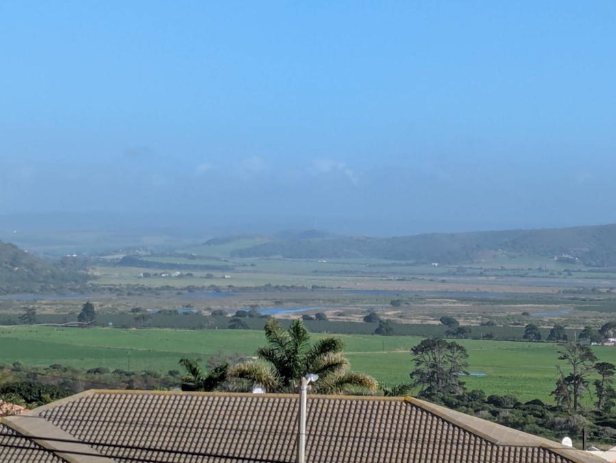 5 Bedroom Property for Sale in Fraaiuitsig Western Cape